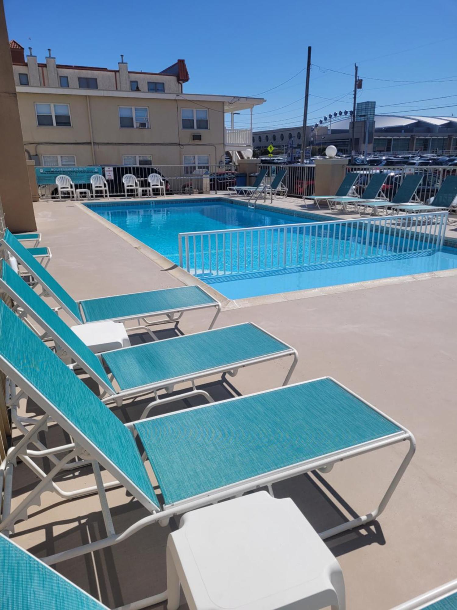 Aquarius Oceanfront Inn Wildwood Eksteriør bilde